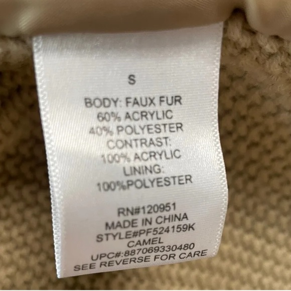 Pink Republic Faux Fur Vest Size: Sm - Picture 5 of 6